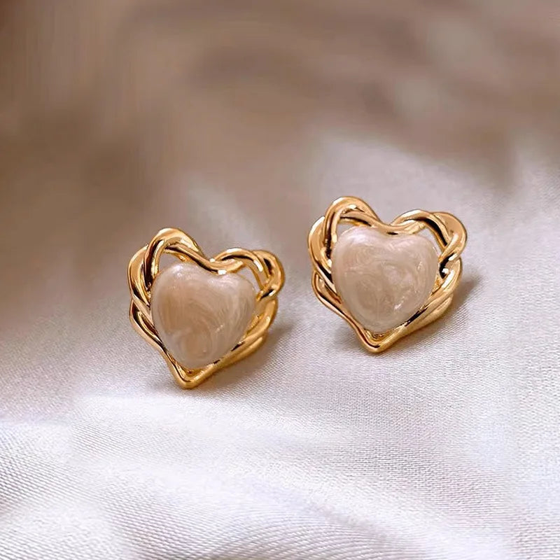 Mocha Geo Studs