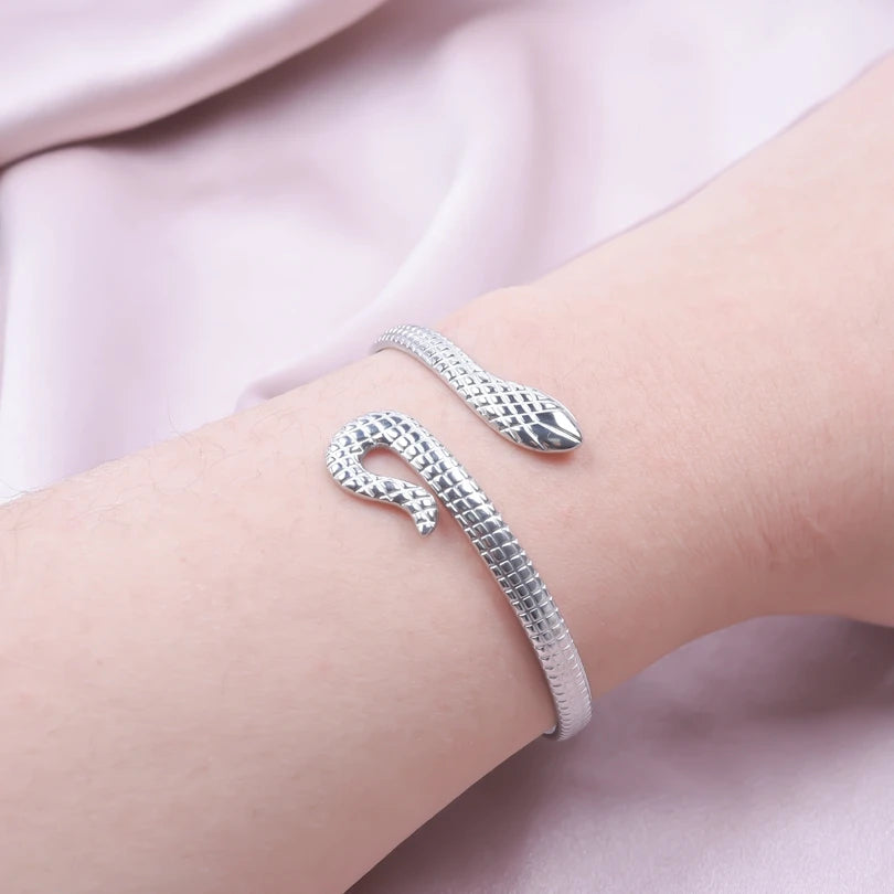 Serpent Chic Bracelet