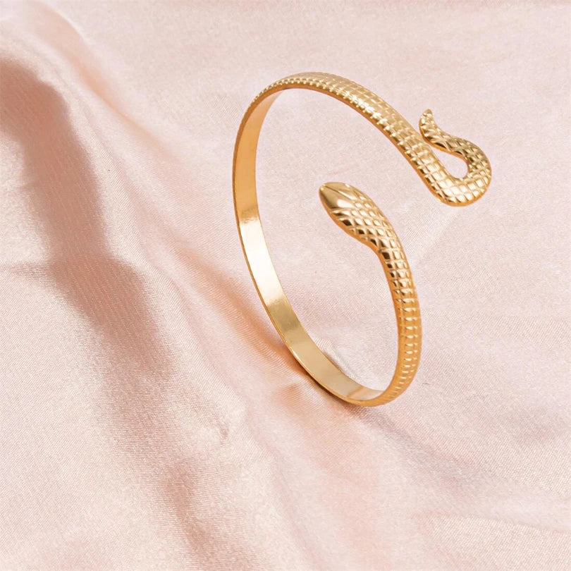 Serpent Chic Bracelet