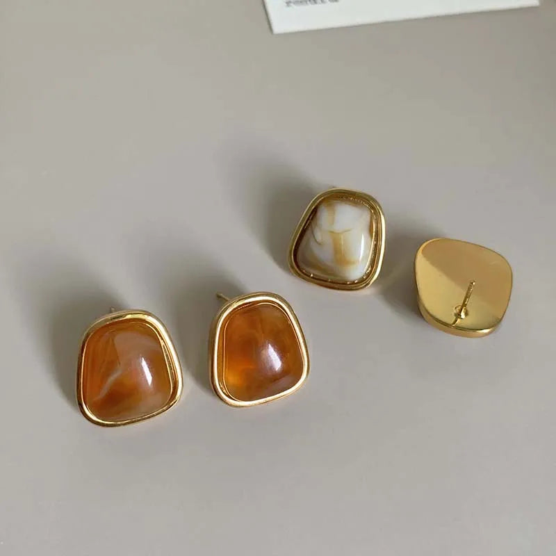 Mocha Geo Studs