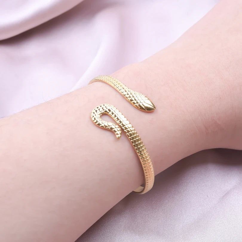 Serpent Chic Bracelet