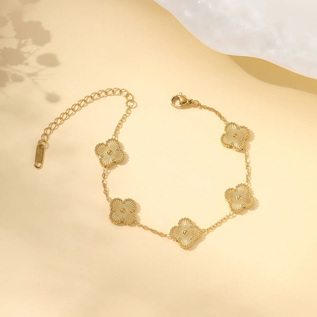 Lucky Leaf Bracelet