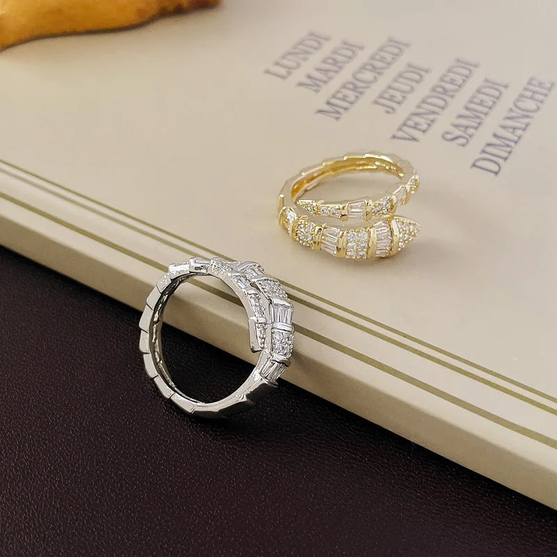 Snaklet Ring