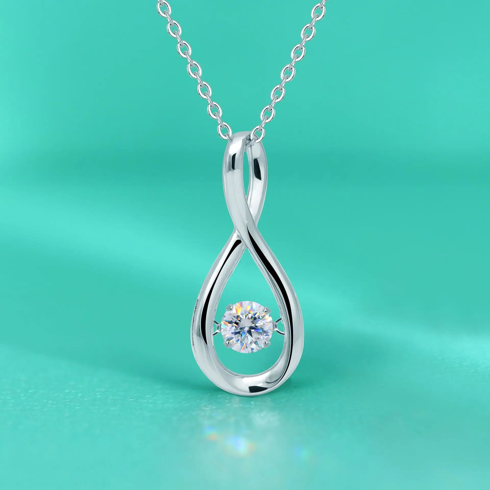 Amora Pendant