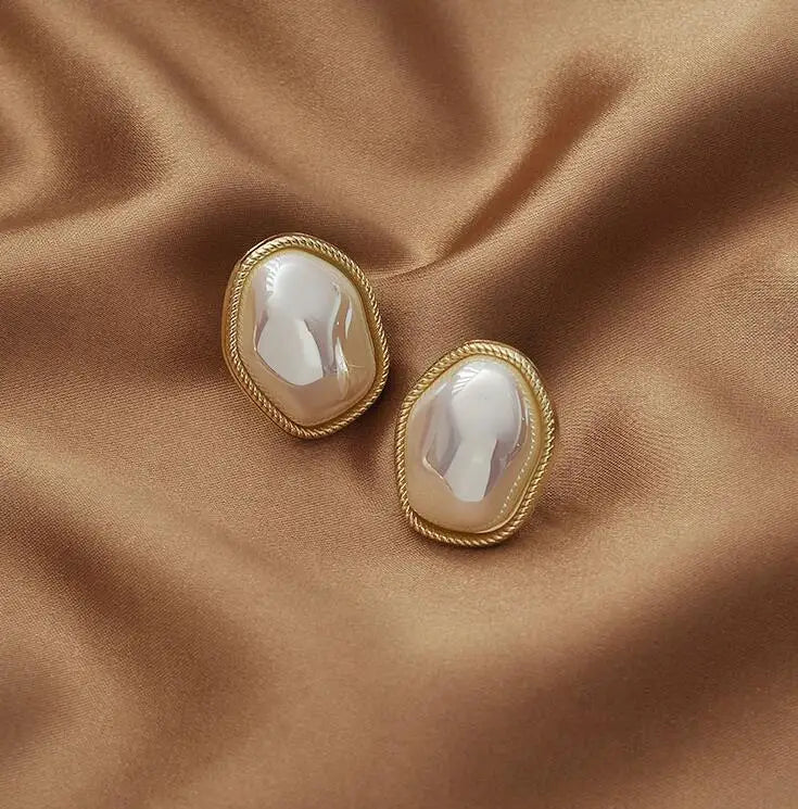Golden Aura Earrings